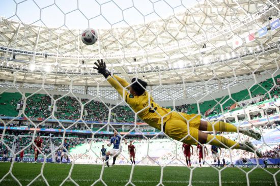 更大舞台上 更大舞台上