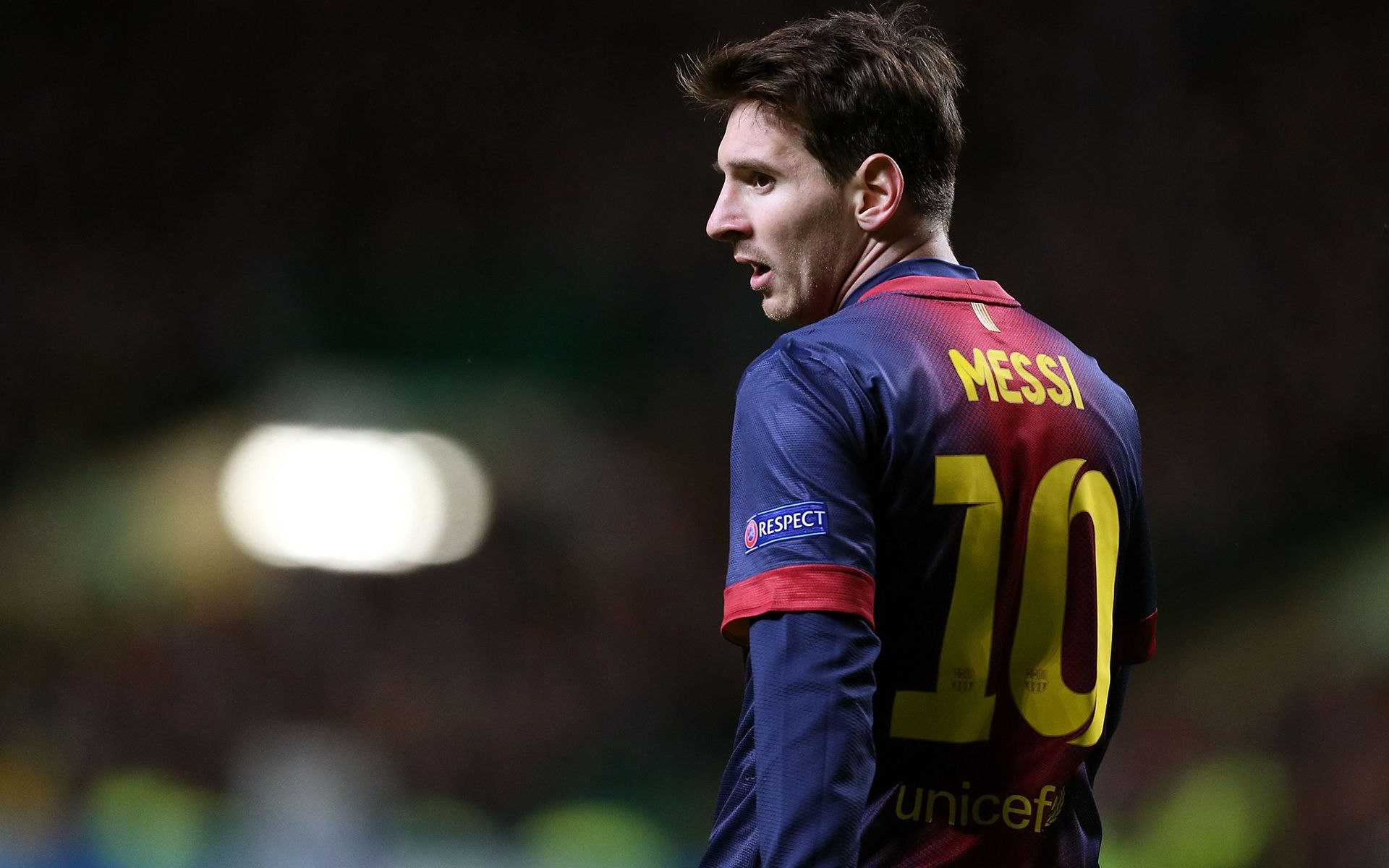 需通过门将